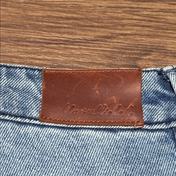 Unpublished Heather Two Tone High Waist Mom Jeans NWT Size 26 Light & Dark Denim - Picture 5 of 9